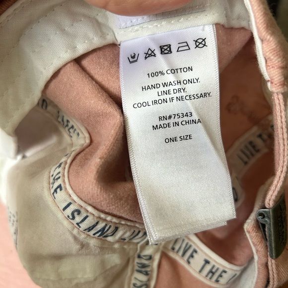 Tommy Bahama women’s rose colored denim adjustable hat - Picture 7 of 7